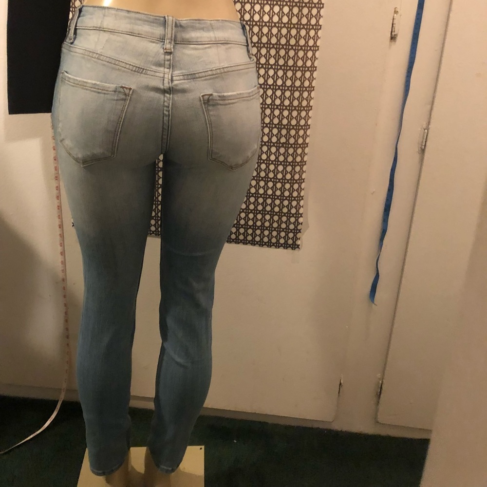 Fashion nova distressed jeans size 7 - Picture 2 of 13